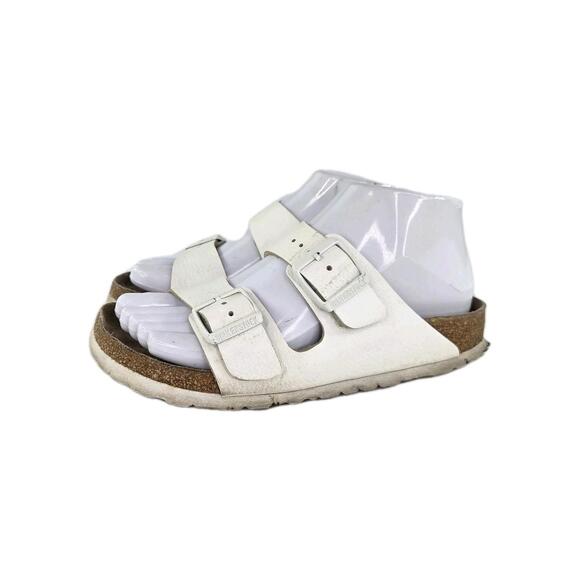 Birkenstock Shoes - Birkenstock Arizona Soft Footbed Sandals Size 36 White Leather Buckle Slide